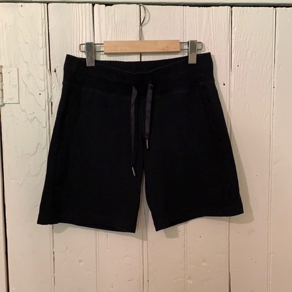 🍋 Lululemon shorts